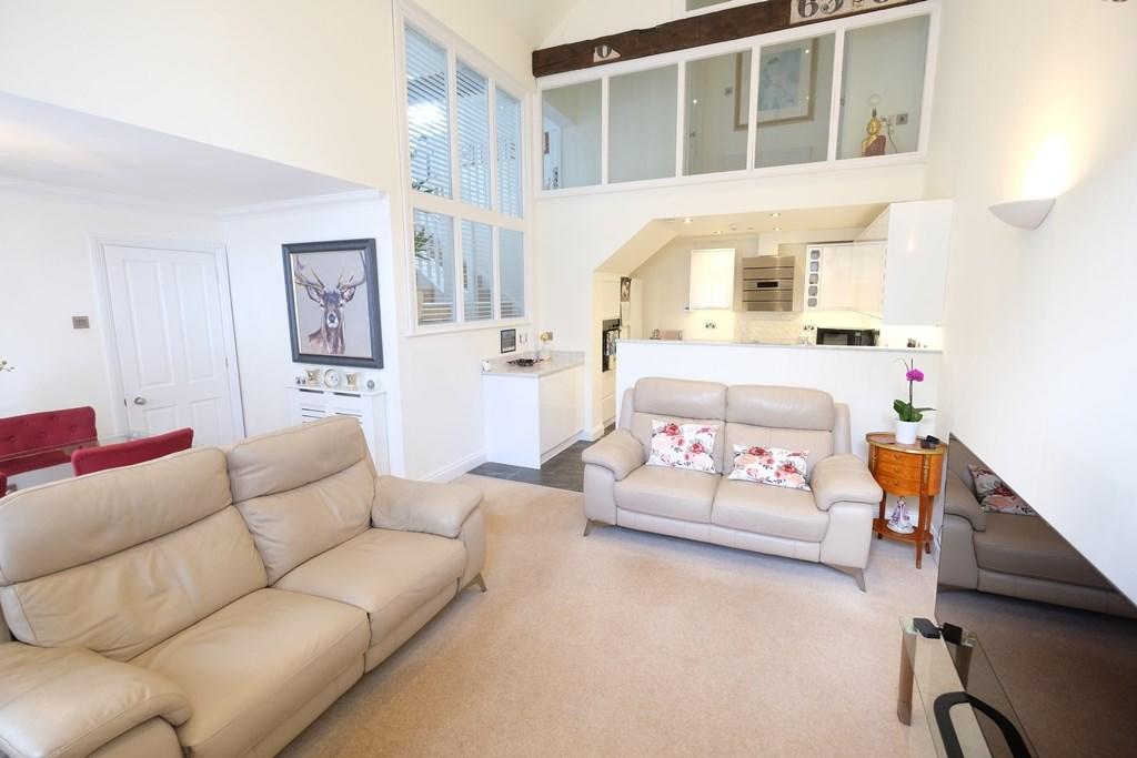 OPEN PLAN ROOM
