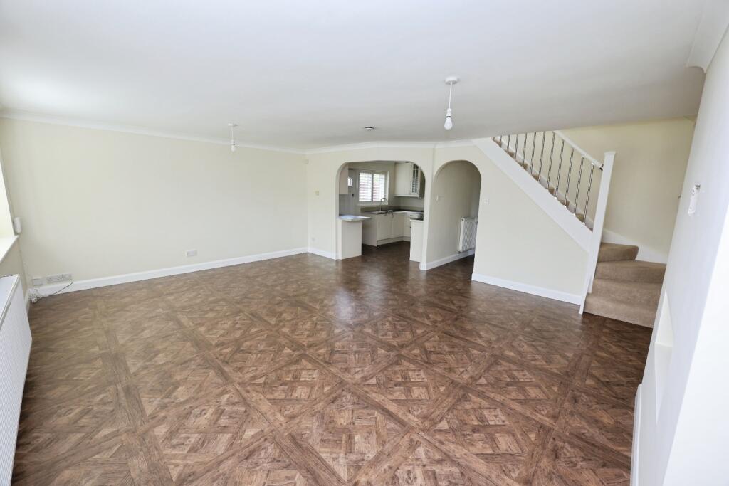 pbox-living_room-318949.JPG