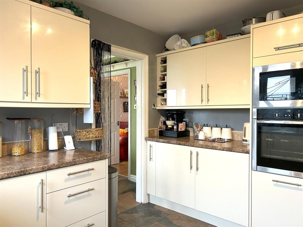 kitchen.jpeg
