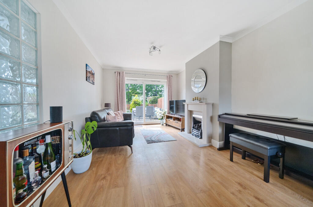 16-681b954967ab4-...