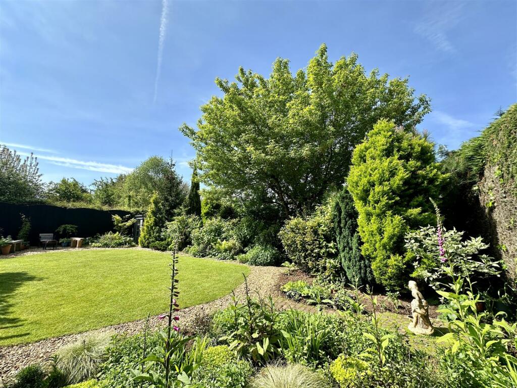 GARDENS