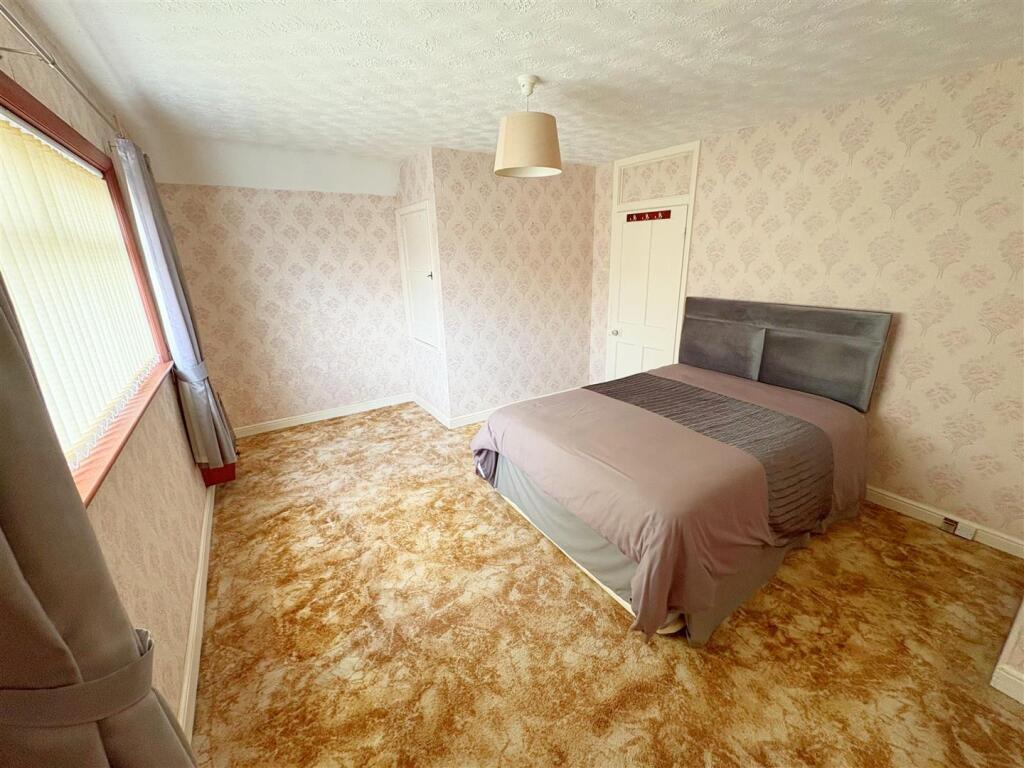 Bedroom One (11).jpg