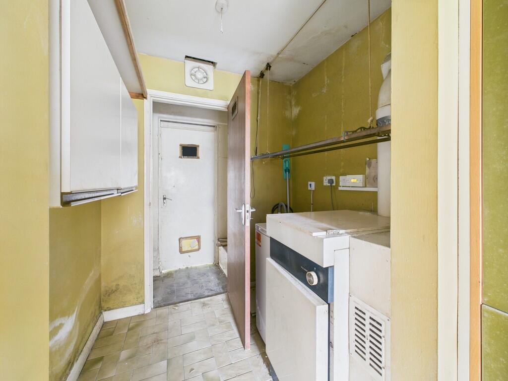 CAM02089G0-PR0497...