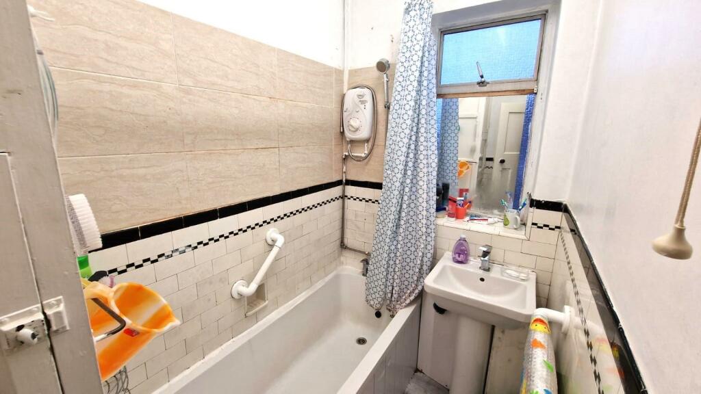 WhatsApp Image 2024-12-18 at 15.08.42 (1)-.jpeg