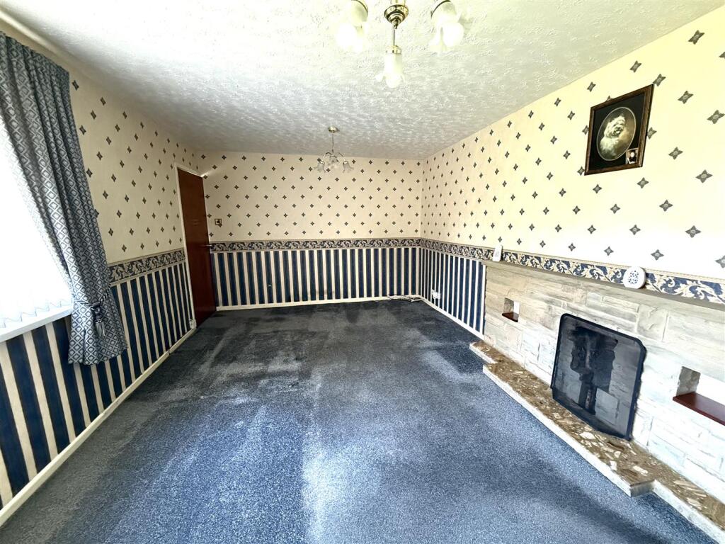 37 speechly lounge 2.jpeg