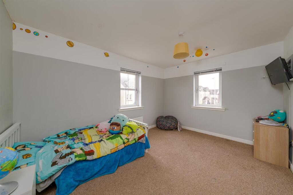 1 Queen Elizabeth Drive-20.jpg