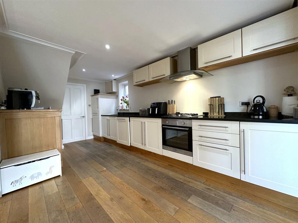 Contemporary Kitchen 296