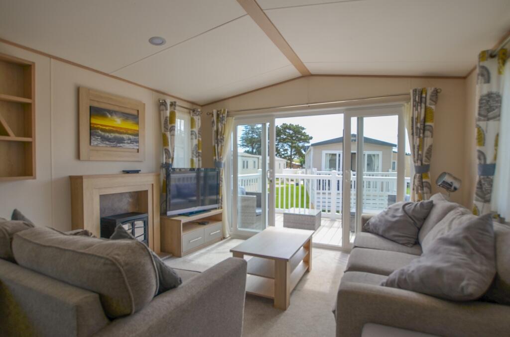 To Book A Viewing Call TPS Lostwithiel on 01208 87