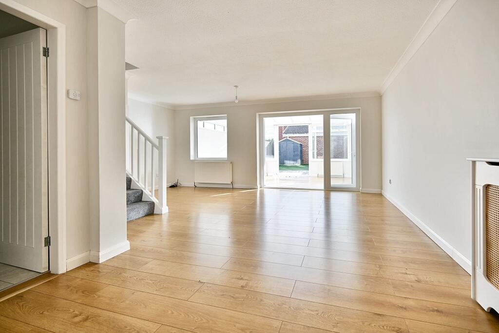 Open planned Lounge/ Dining Main