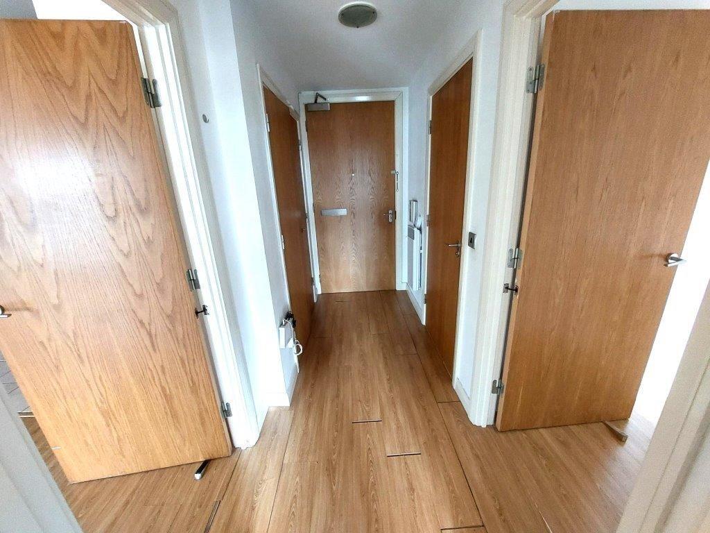 919x714