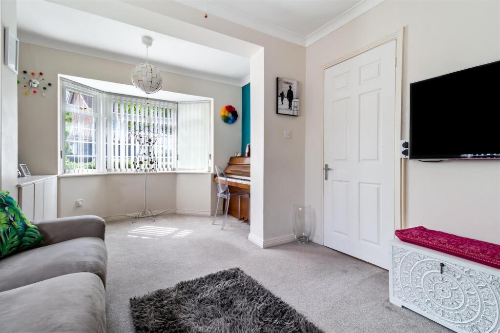 Vicarage Fields 9-006.jpg