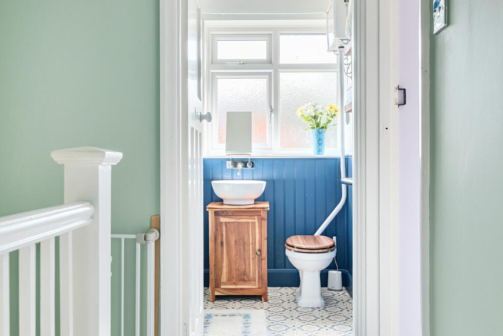 1333724-7-689a187...