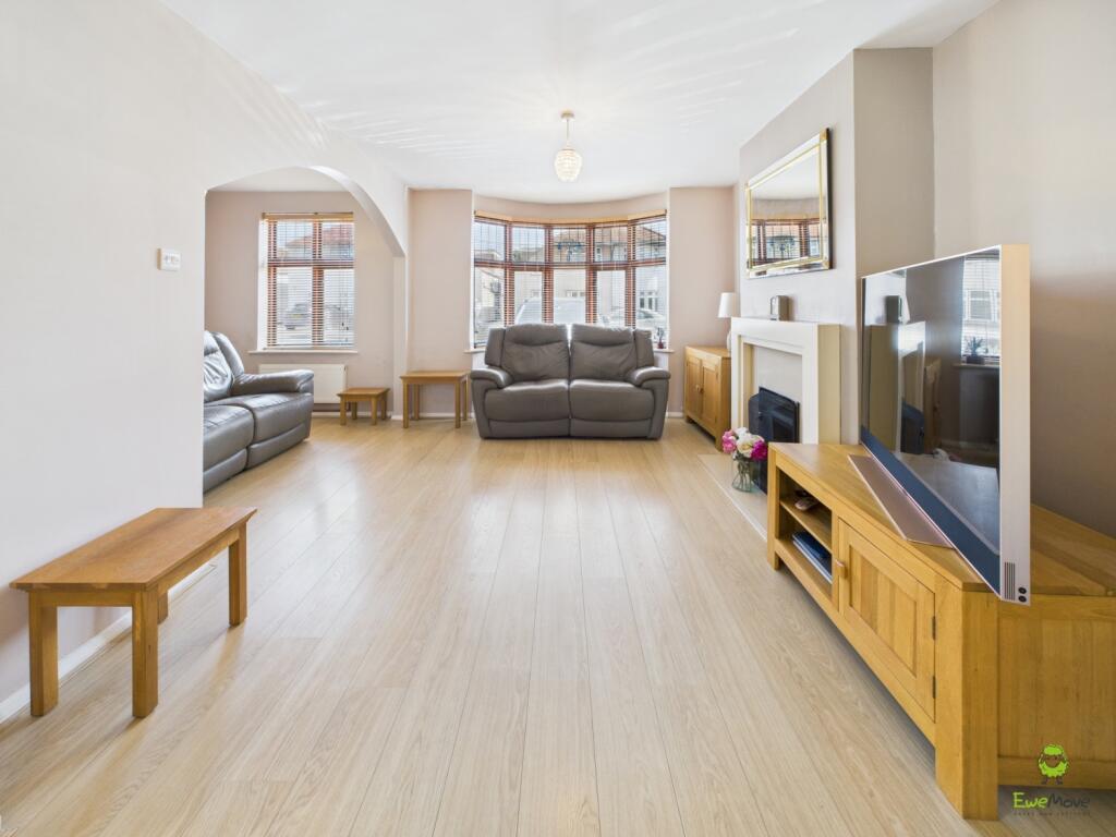 Presented by Clinton Crawford at Ewemove Bexley an