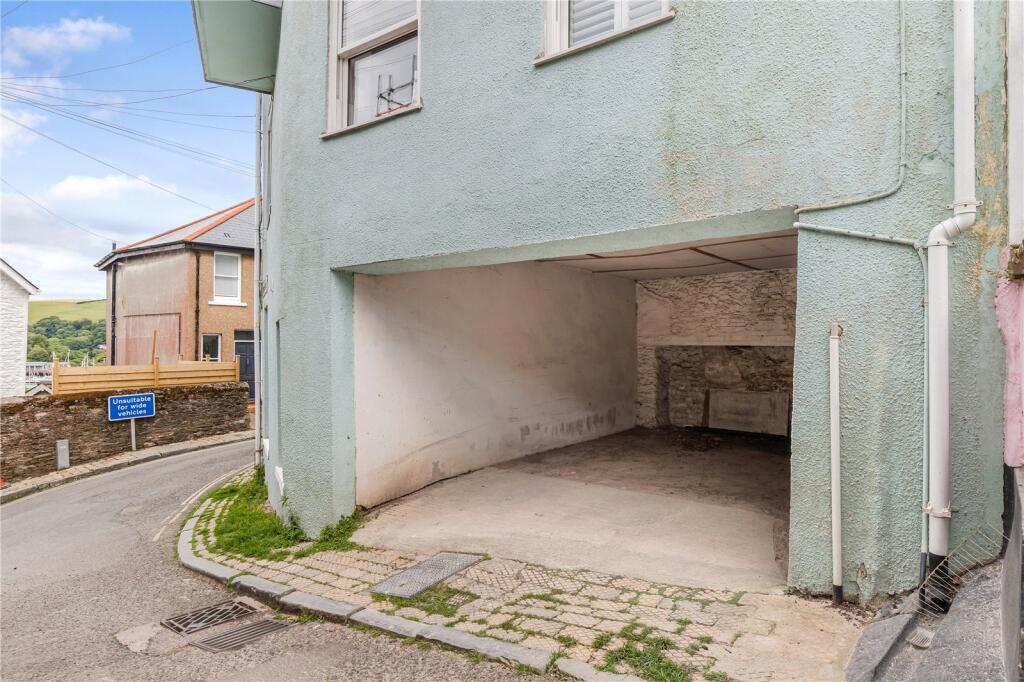 Covered Parking Spac