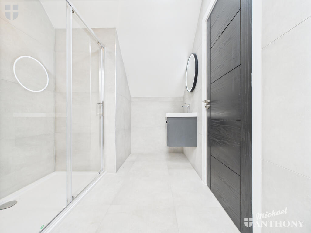 CAM02773G0-PR0338-STILL003