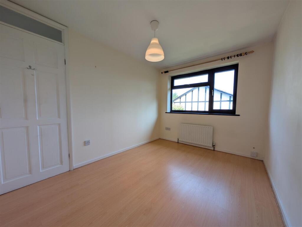 9 Elm Avenue, Ashby-De-La-Zouch