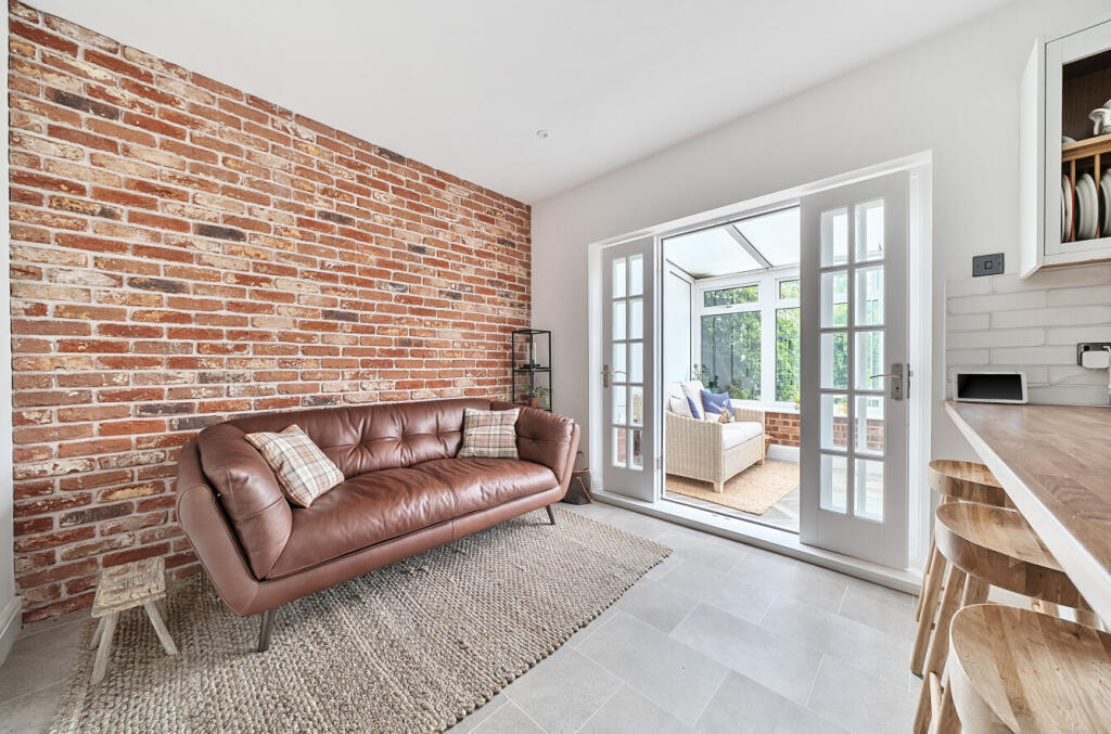 1303308-4-684083b...