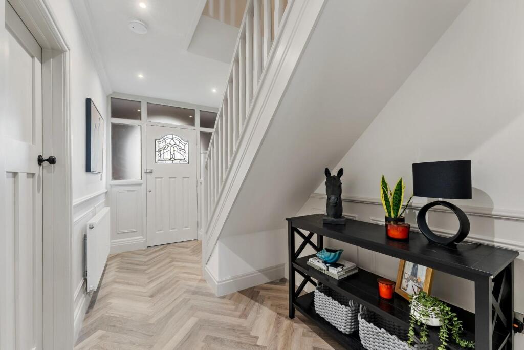 32 PINE ROAD-35.jpg