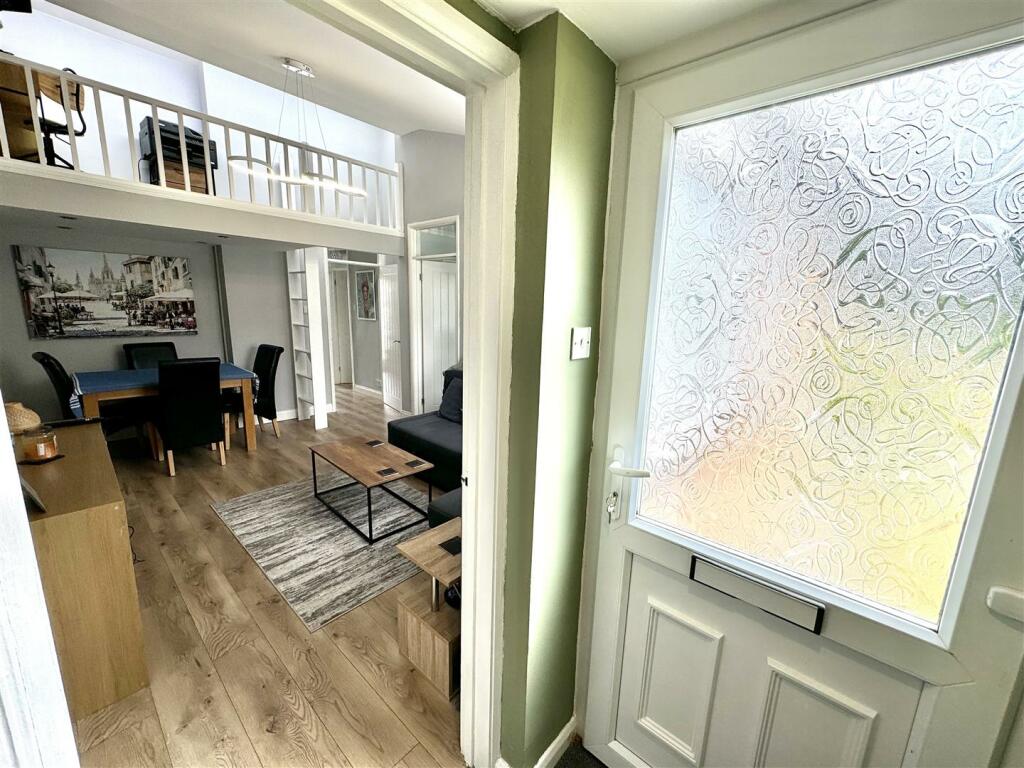 ENTRANCE HALL