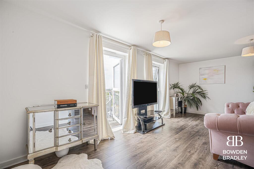 Living Room/Kitchen
