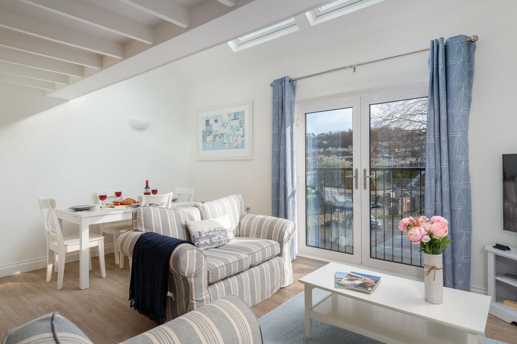 17 Dartmouth House, Dartmouth_Open Plan