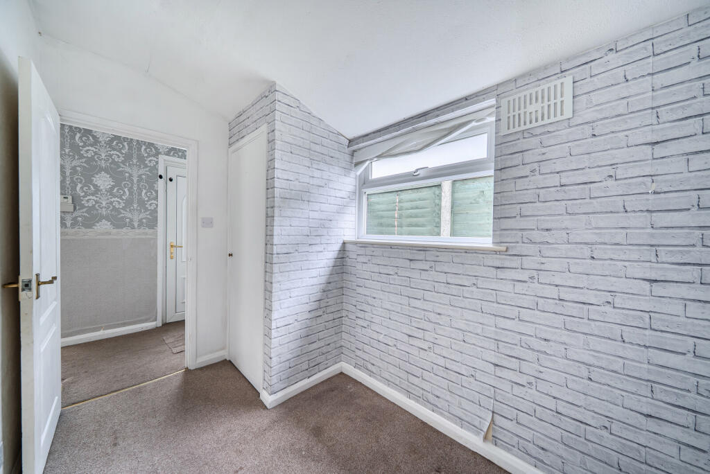 1386970-3-6938454...