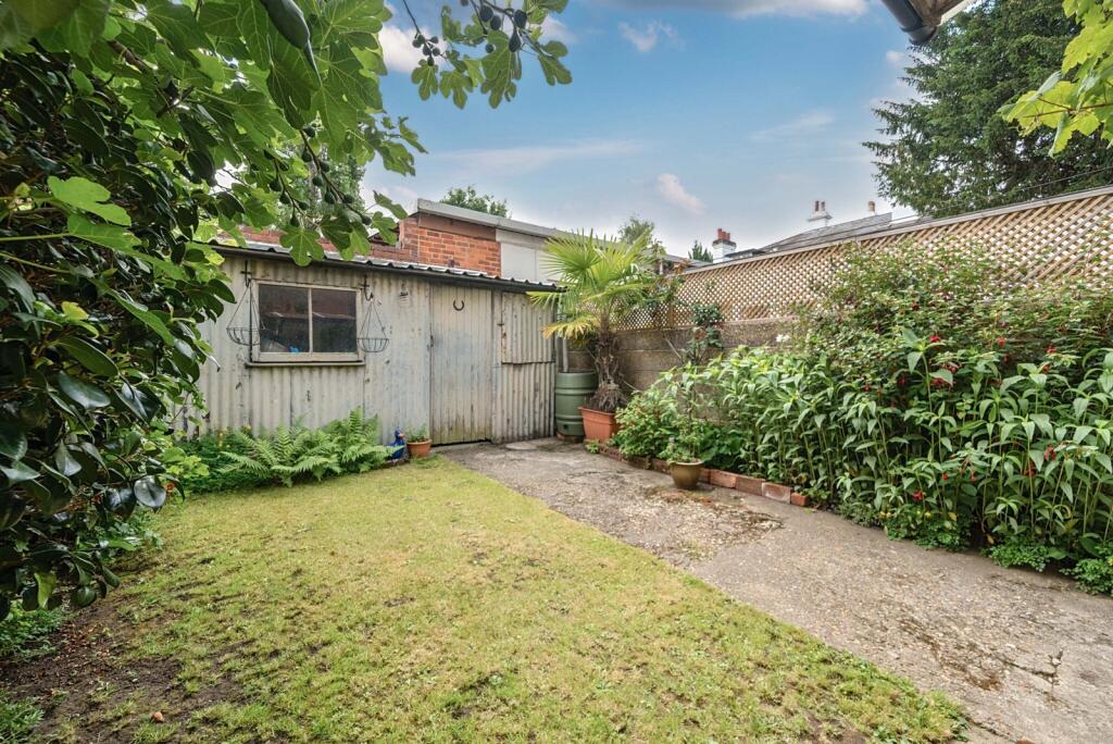 1305645-23-684977...