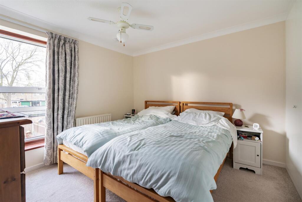 114 Caling Croft-HR13 (1).jpg