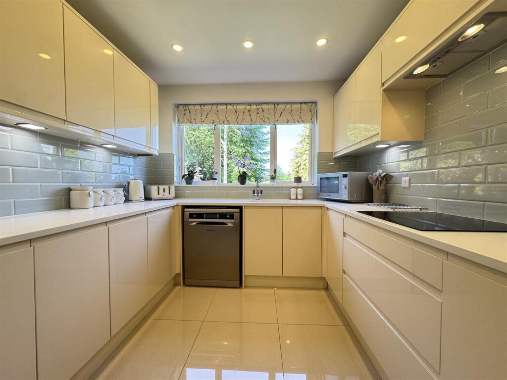 IMG_9415 (Large).JPG