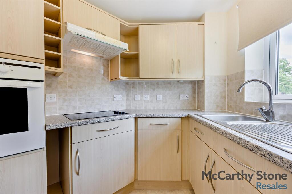 8654097-interior06-800.jpg