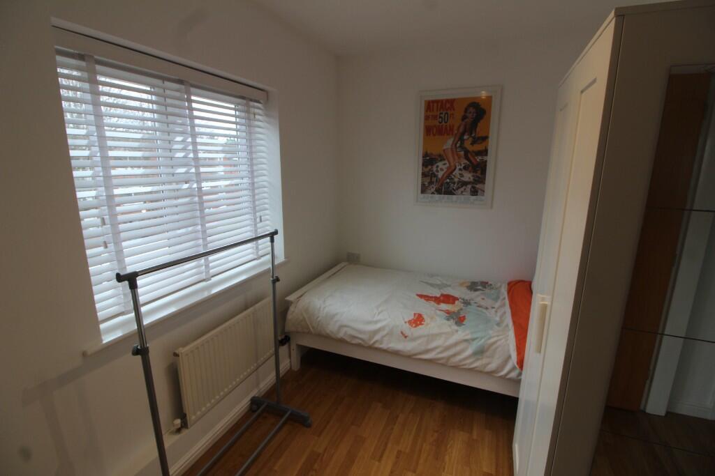 Second bedroom
