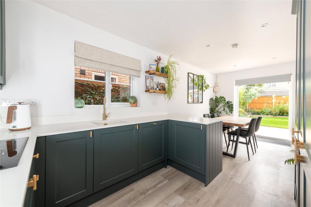 Kitchen/Dining Rm