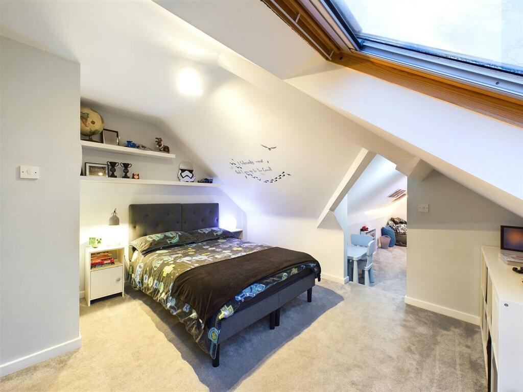 Bed 6 - 3.jpg