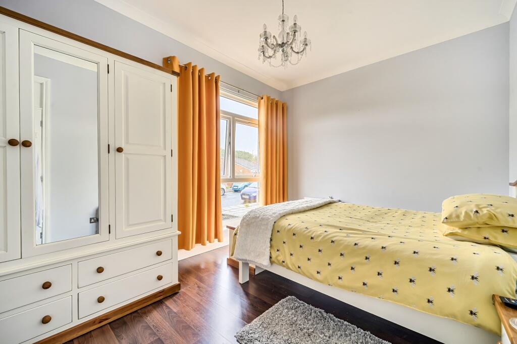 1348881-6-68b82ab110d0f