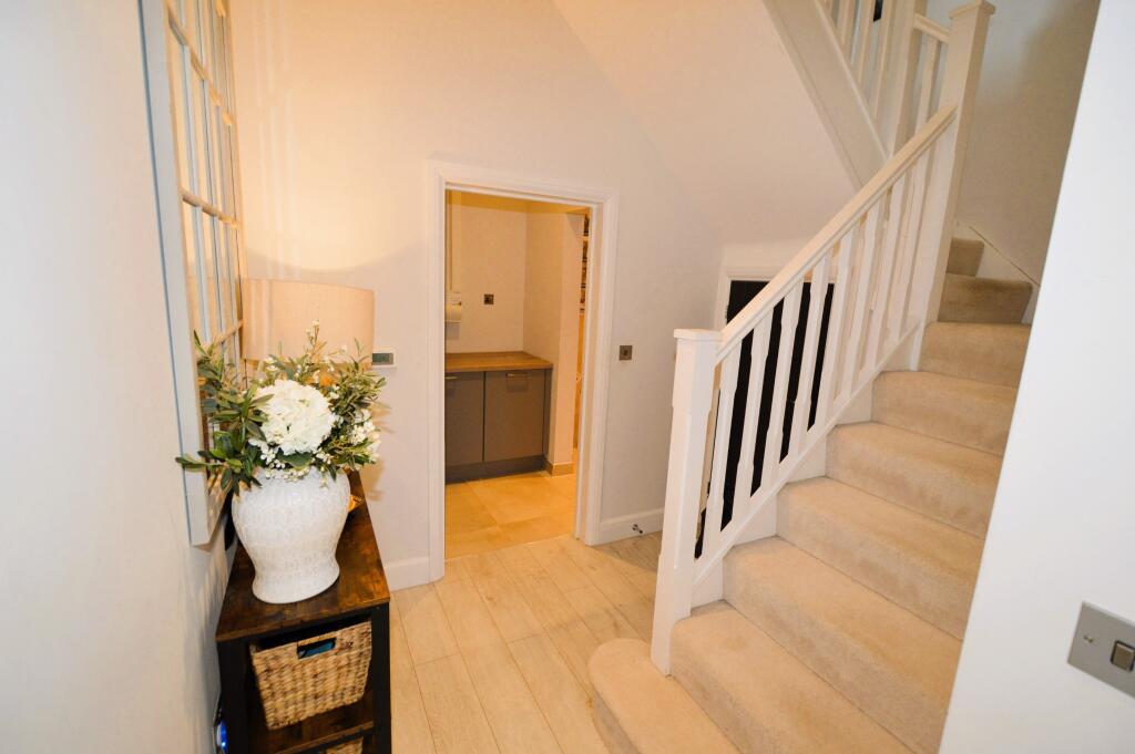 Entrance Hall/Stairs