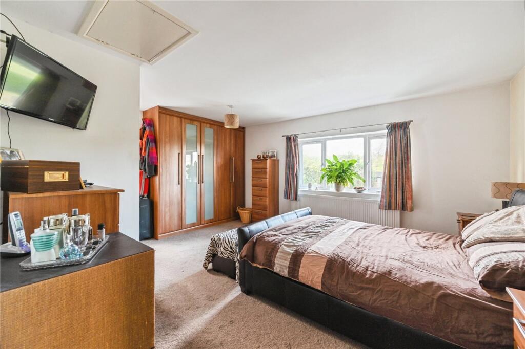 Main Bedroom