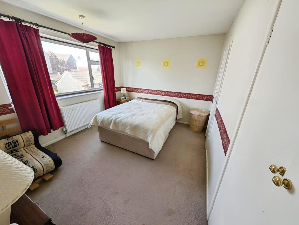 d8dae640-bed 201.jpg