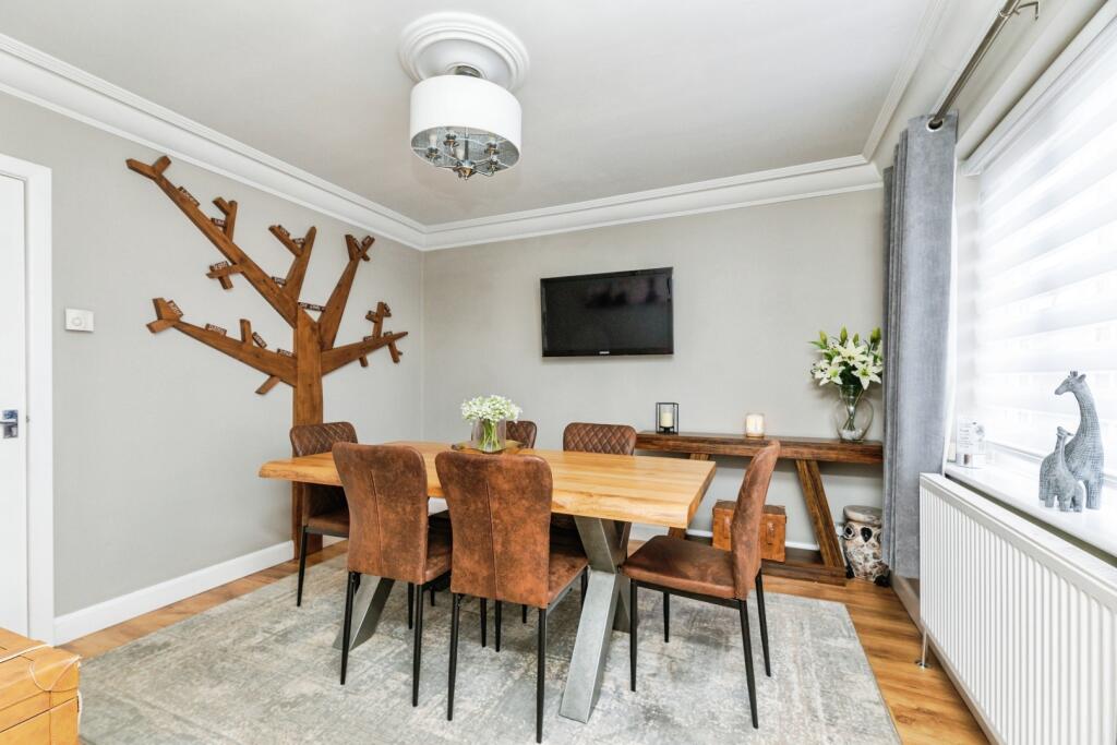 pbox-dining_room-327107.jpg