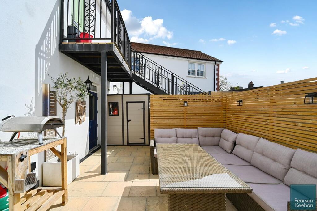 85 Drove Road, Portslade, BN41 (8).jpg