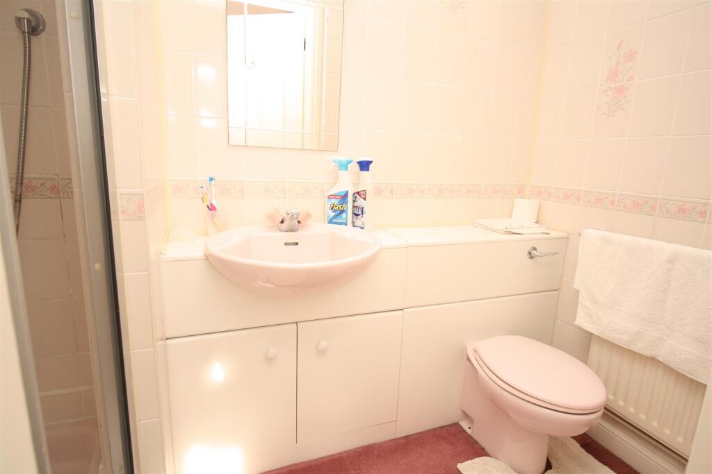 ensuite 2