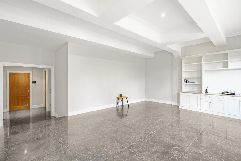 Flat_11_William_Hunt_Mansions_Harrods_Village_SW13