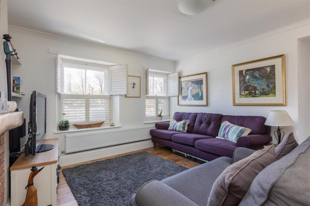 Honeystone Cottage Sitting Room-2.jpg