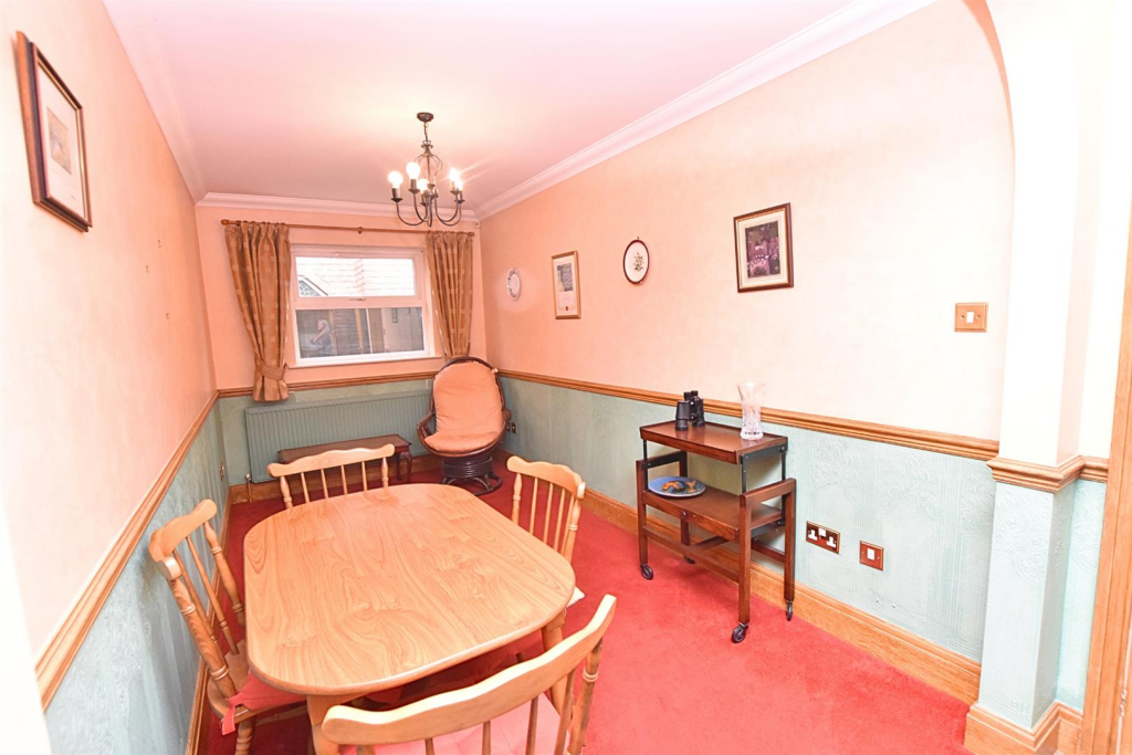 BREAKFAST ROOM