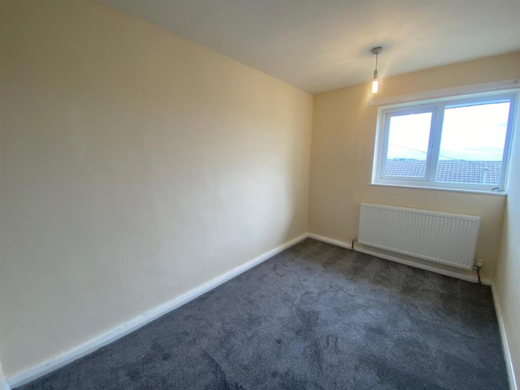 SECOND BEDROOM.jpg