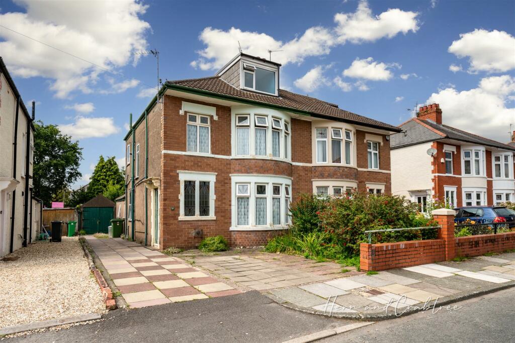 St Gowan Avenue, Heath, HernCrabtree (1).jpg