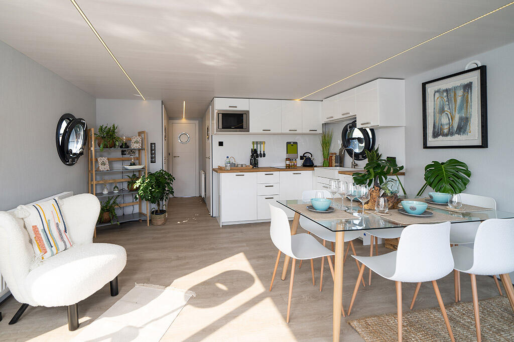 Kitchen/Living Room