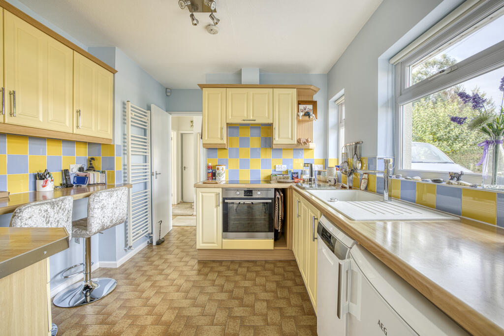 Primrose Corner, Street-8