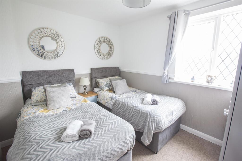 Poachers Cottage photography 2022-25.jpg