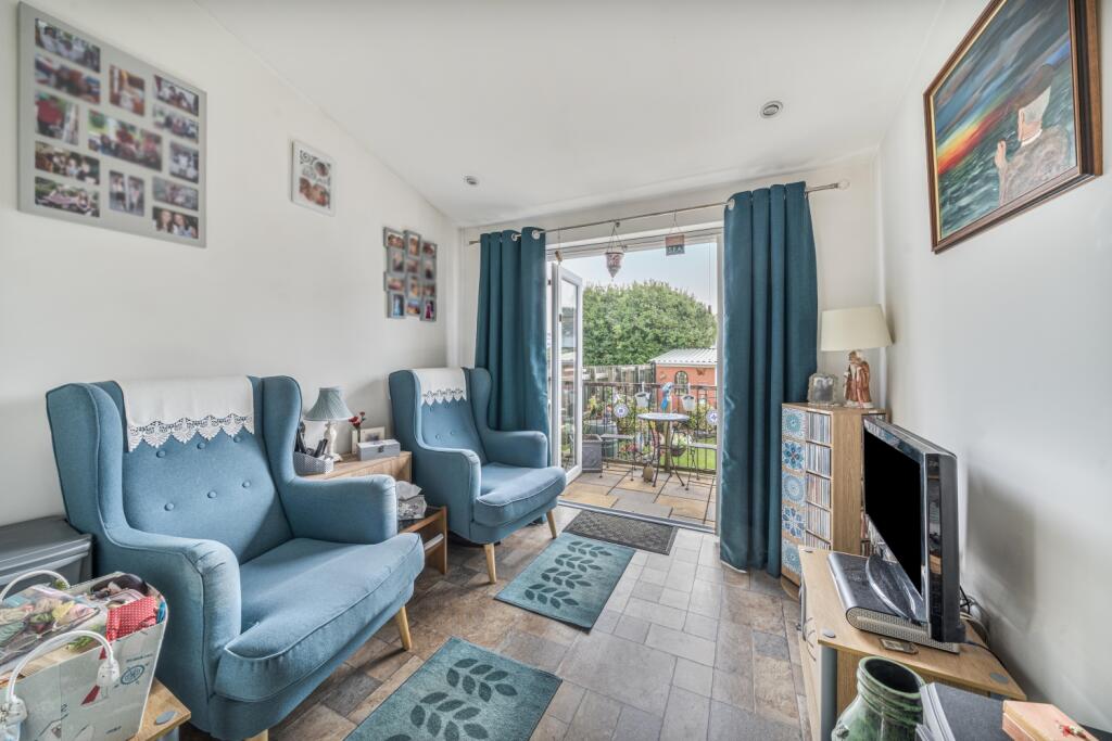 1355635-15-68dcf9b980136