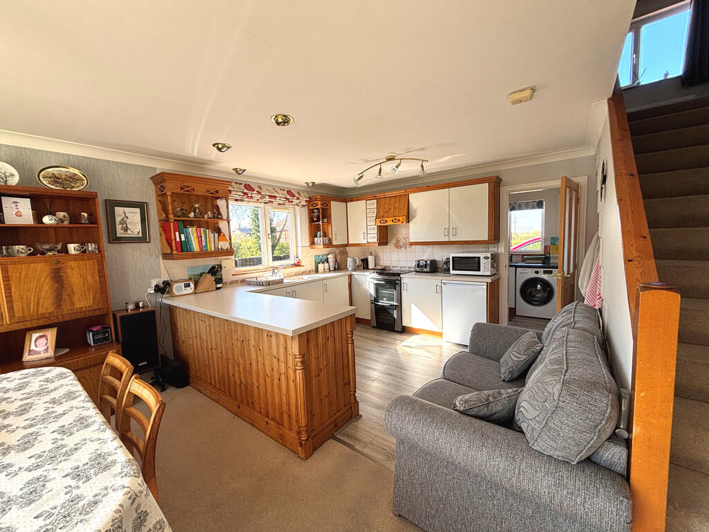 Kitchen/Dayroom
